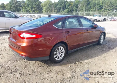 2015 Ford Fusion S z USA, uszkodzony, nr VIN 3FA6P0G78FR218422